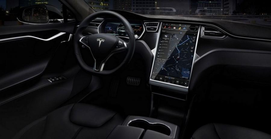  Tesla Model S 70D 2015 года  (фото 2 из 2)